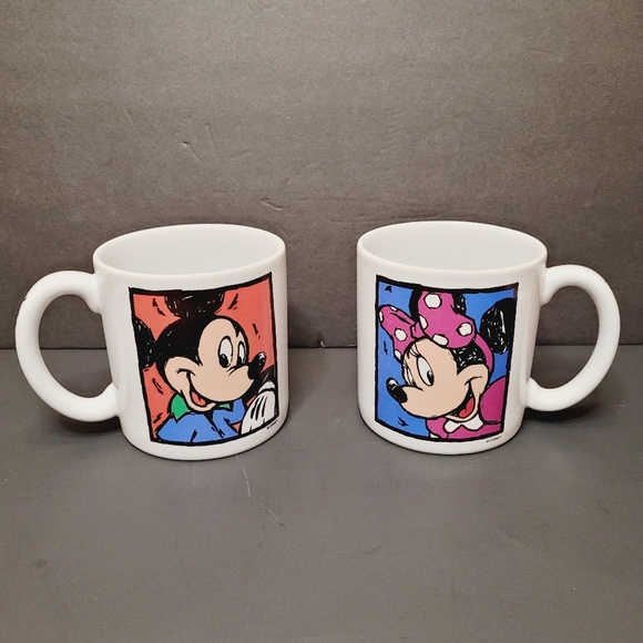 Disney Mickey & Minnie Mouse Large His & Hers Mugs - Picture 1 of 8